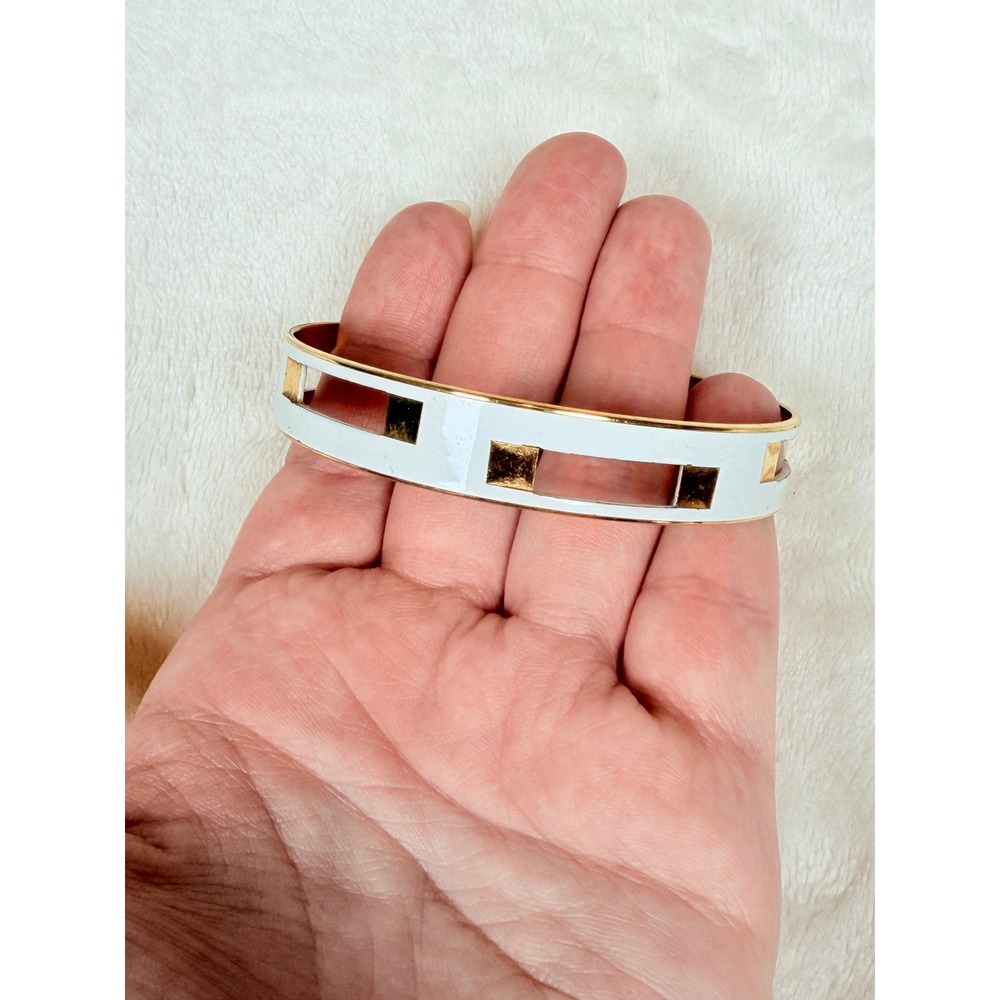 Vintage Crown Trifari White Enamel Gold Tone MCM Bangle Bracelet Women Geometric